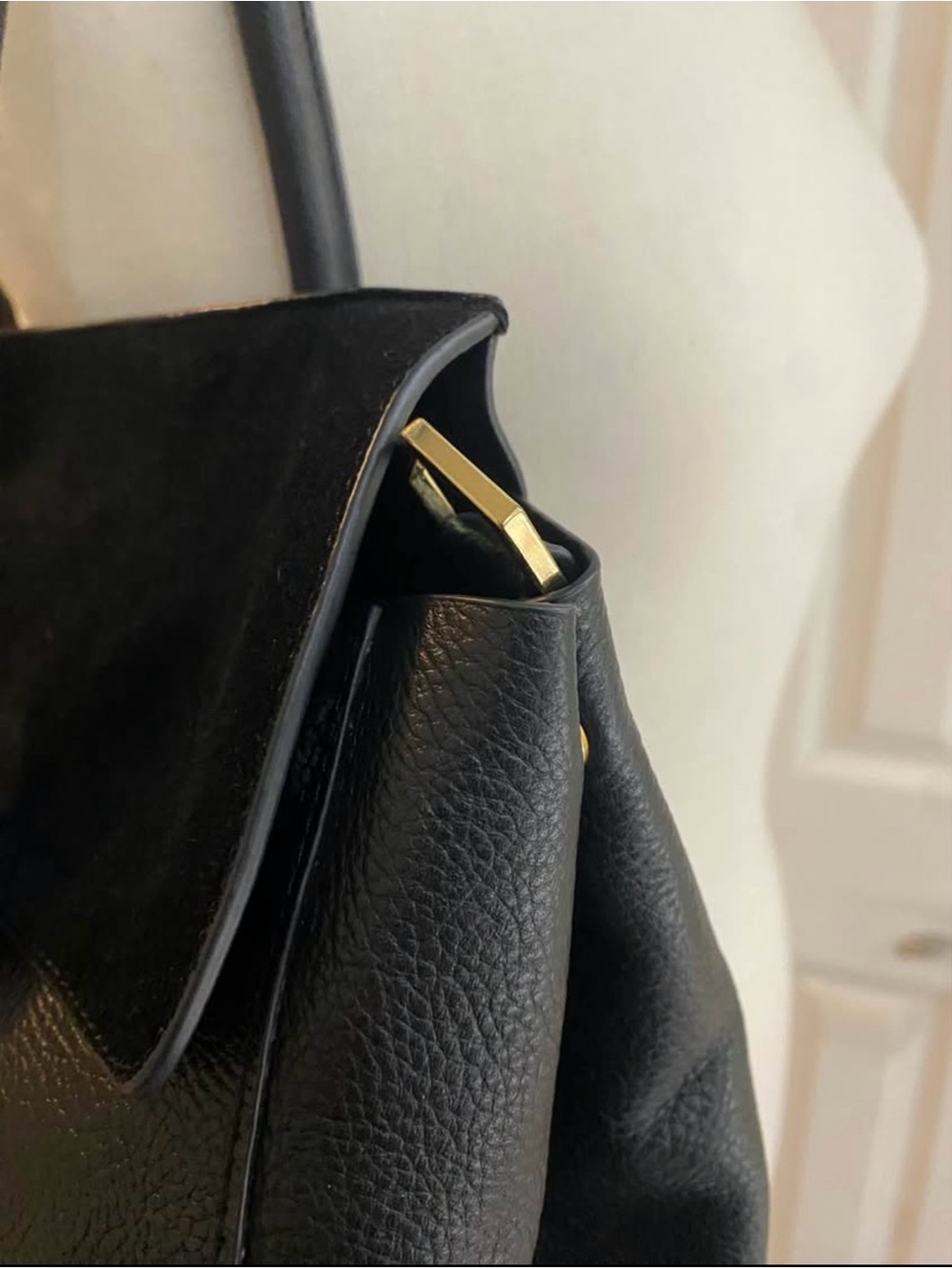 India hicks Black Tote Bag with Top Flap - Picture 3 of 7